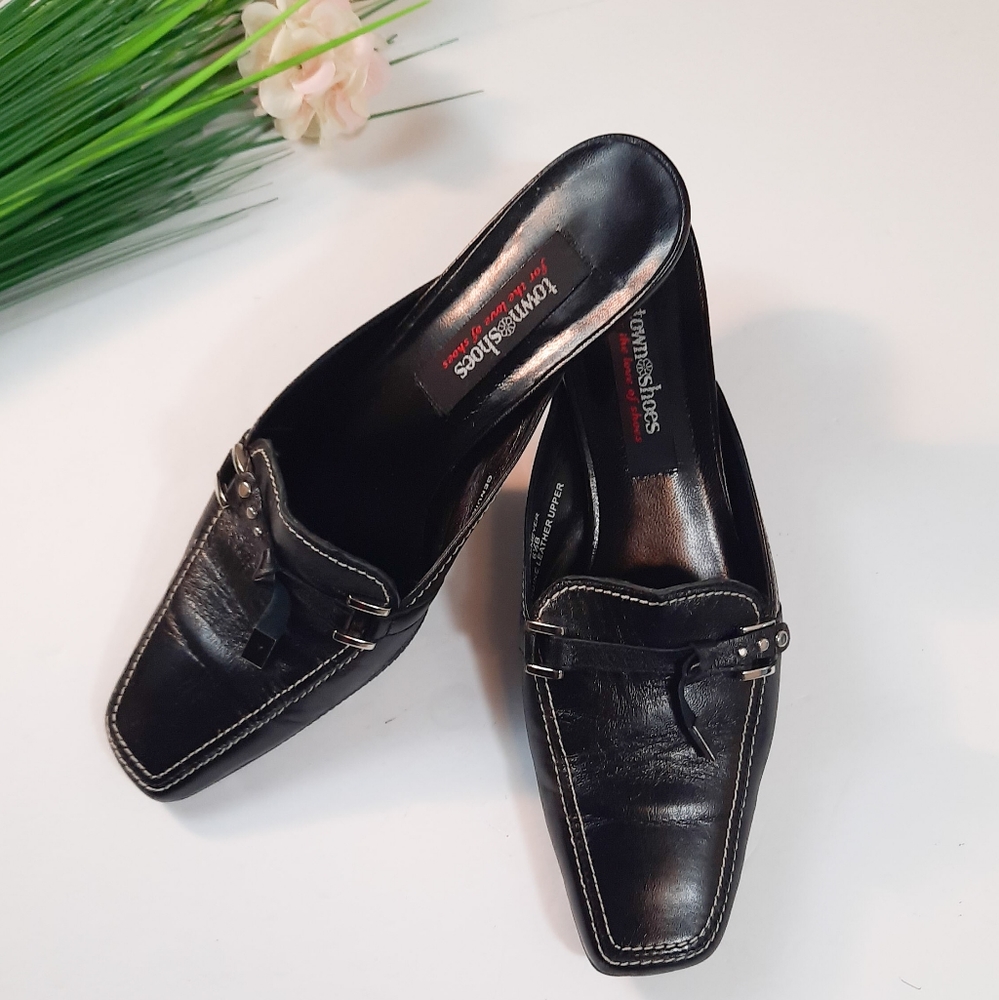 Town Shoes Leather Kitten Heels